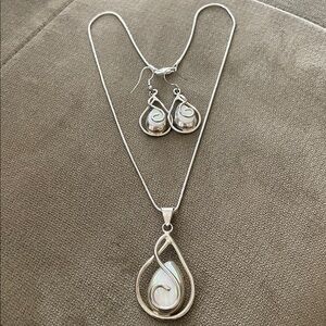 MEXICAN OPAL SILVER EARRINGS & NECKLACE SET